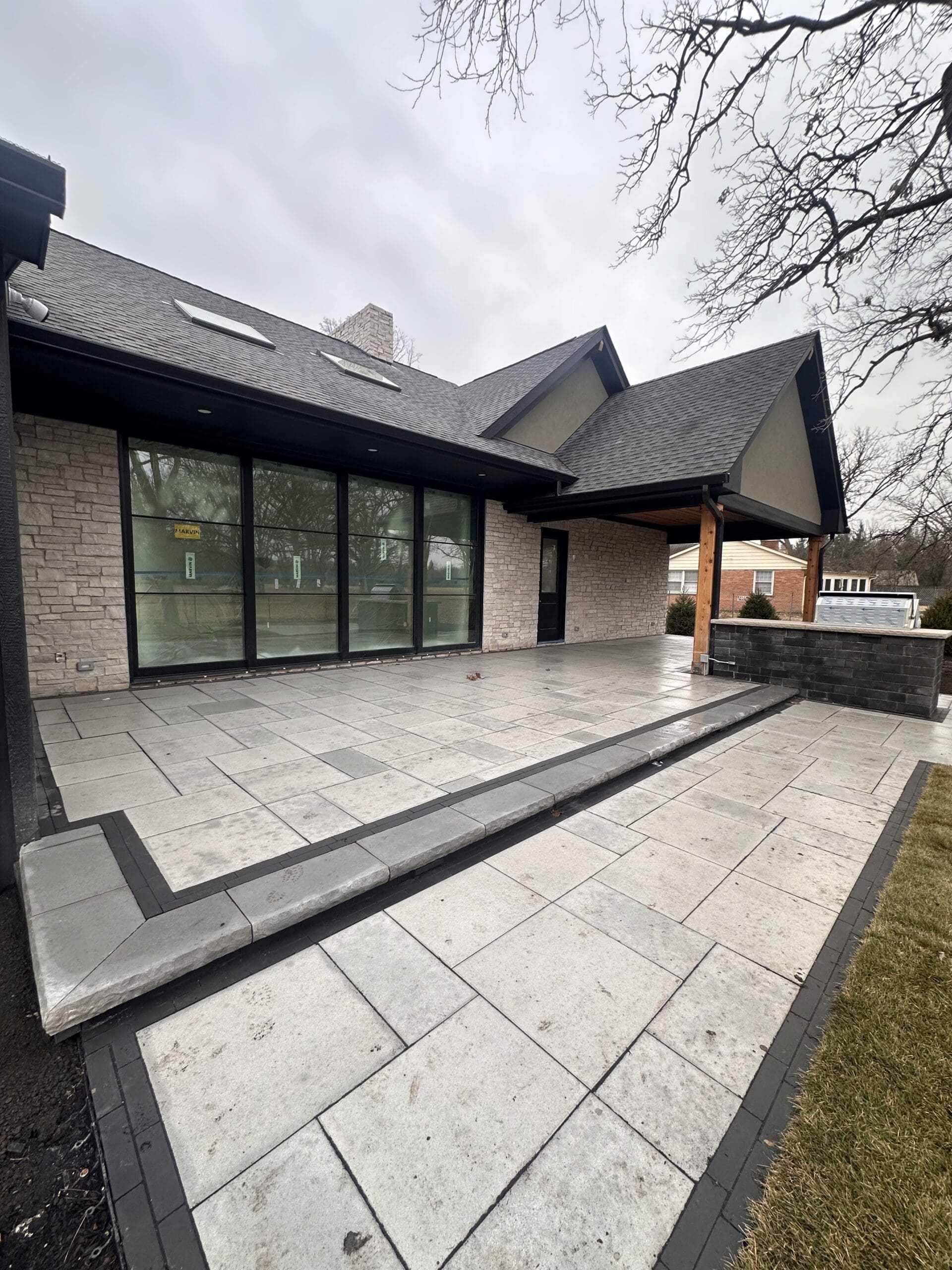 Modern Unilock Patio Arcana Corvara Grey Black Modern Unilock Patio Arcana Corvara Grey Black